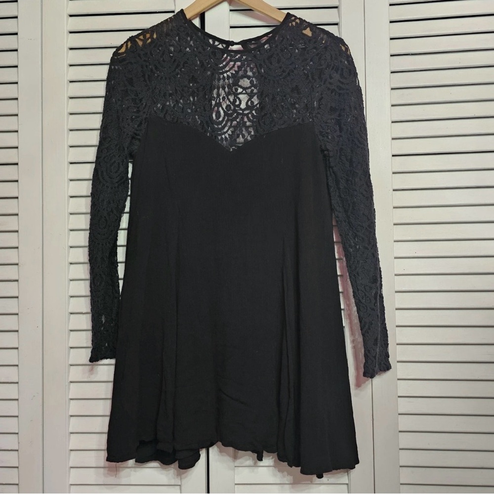 NWOT -‎ Altar'd State - Black Lace Dress - Picture 2 of 9